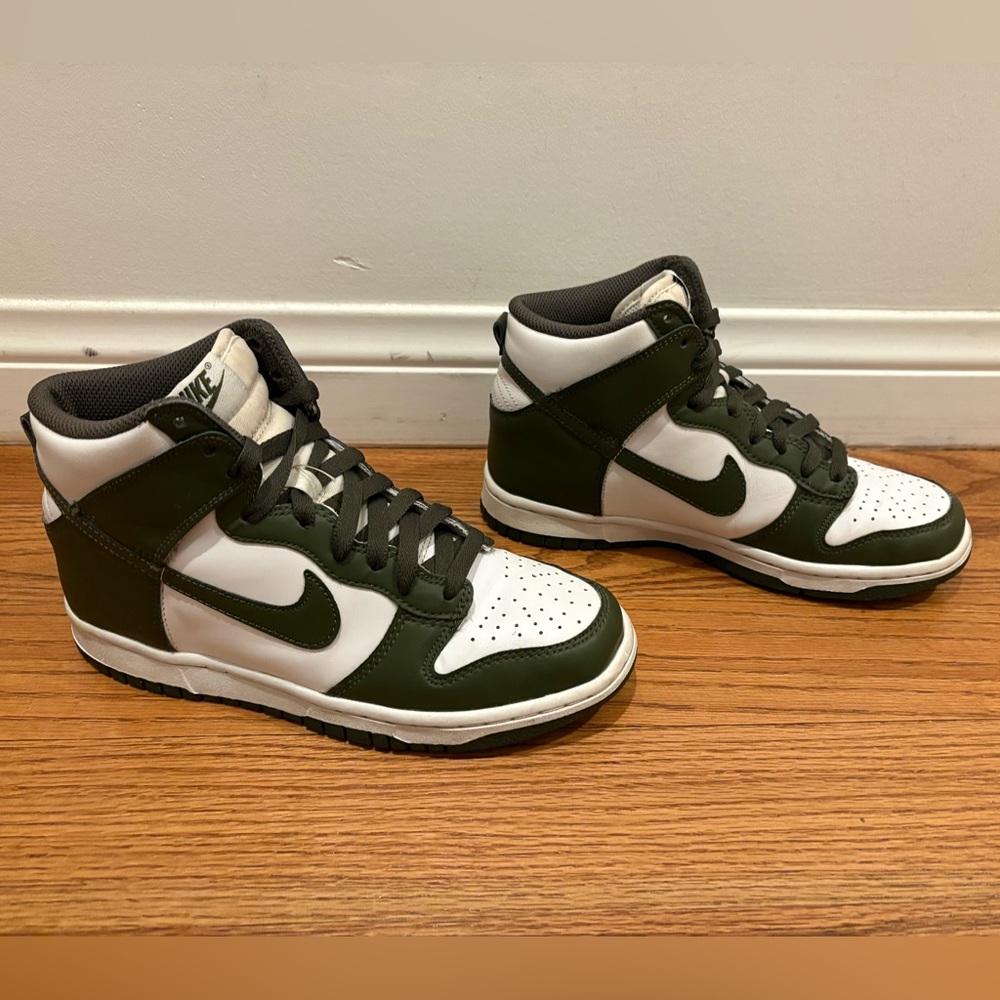 Nike Dunk High GS Cargo Khaki DB2179-105 Size 5.5Y Great Condition